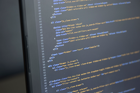 Codice sullo schermo di un computer